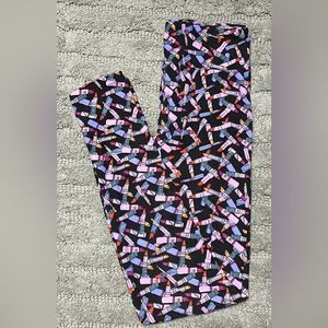 LuLaRoe Leggings OS Lipstick print